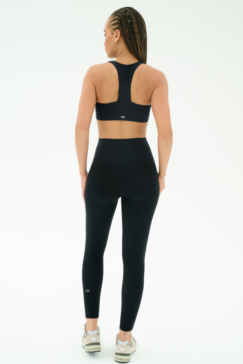 Airweight High Waist 7/8 Pocket Legging - Black