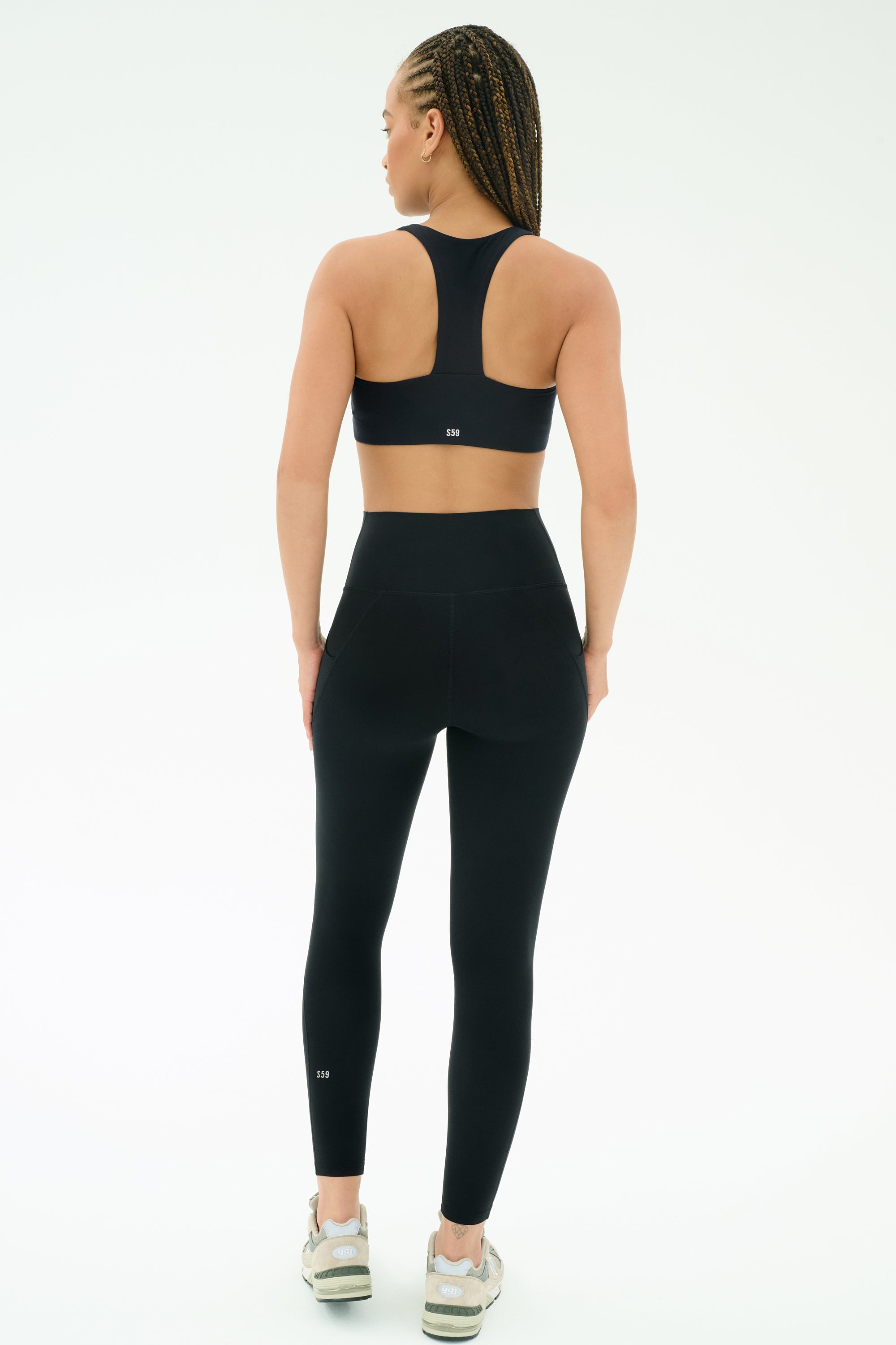 Airweight High Waist 7/8 Pocket Legging - Black