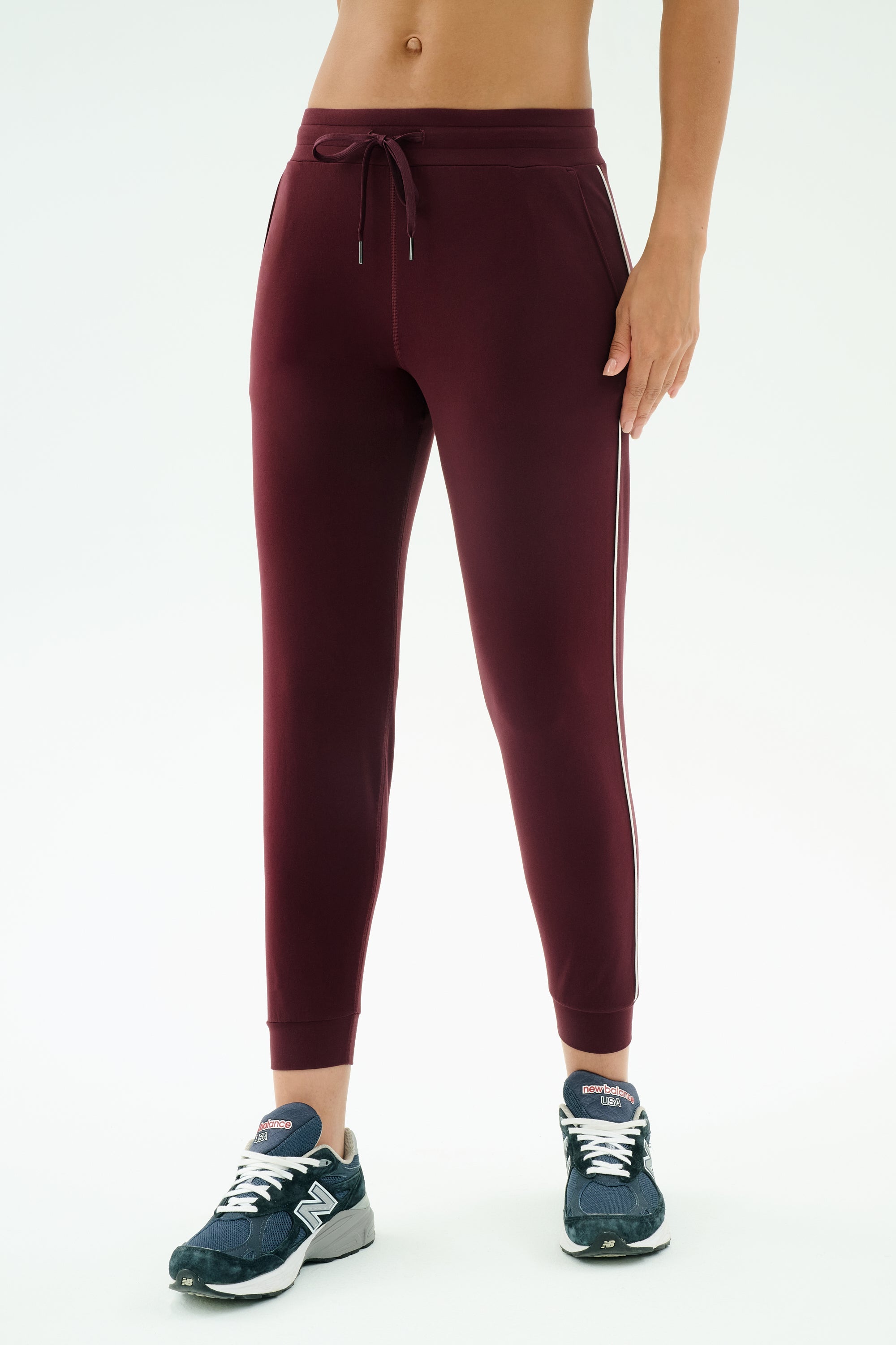 Airweight Jogger 7/8 with Piping