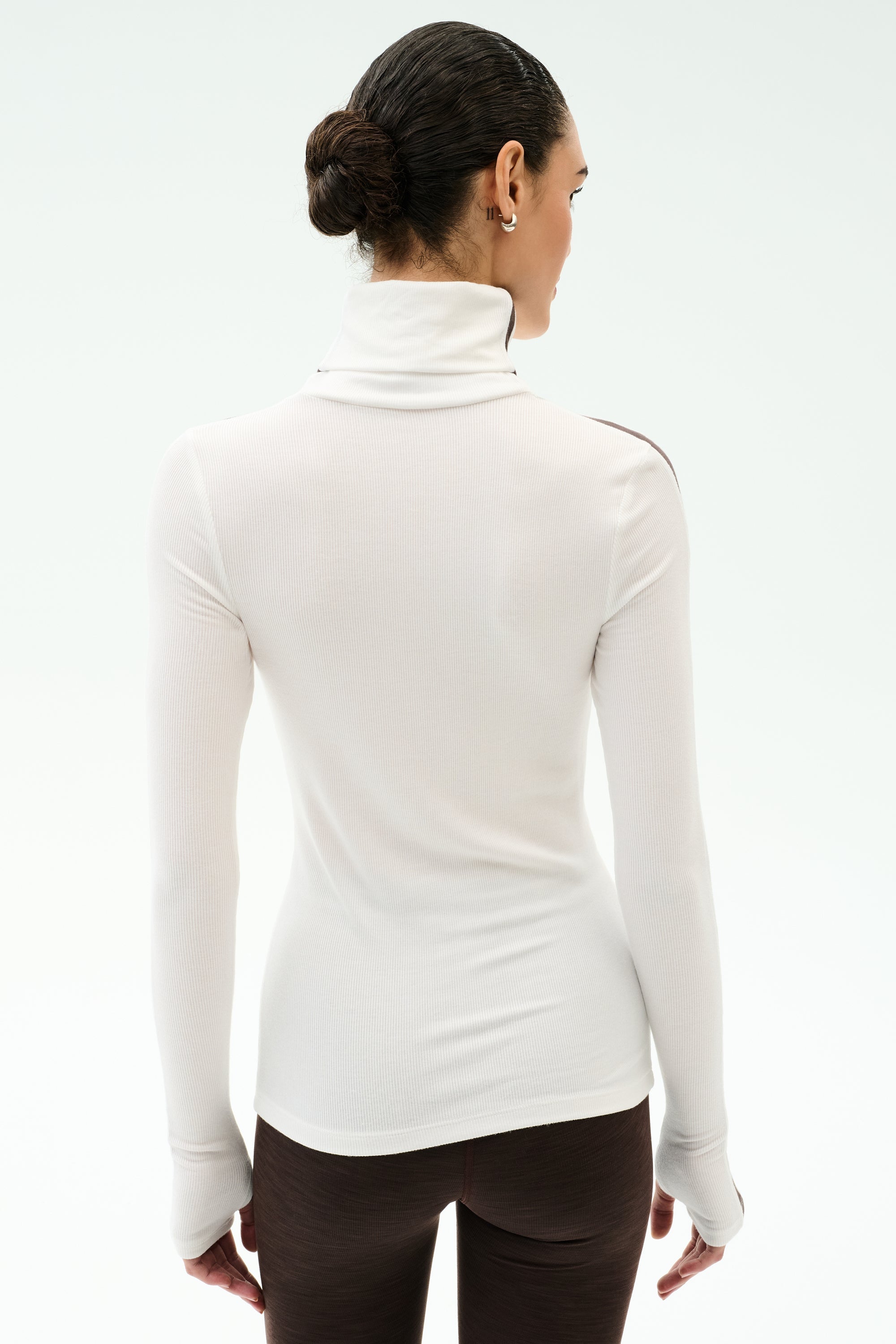 Jackson Rib Full Length Turtleneck - White/Dark Chocolate