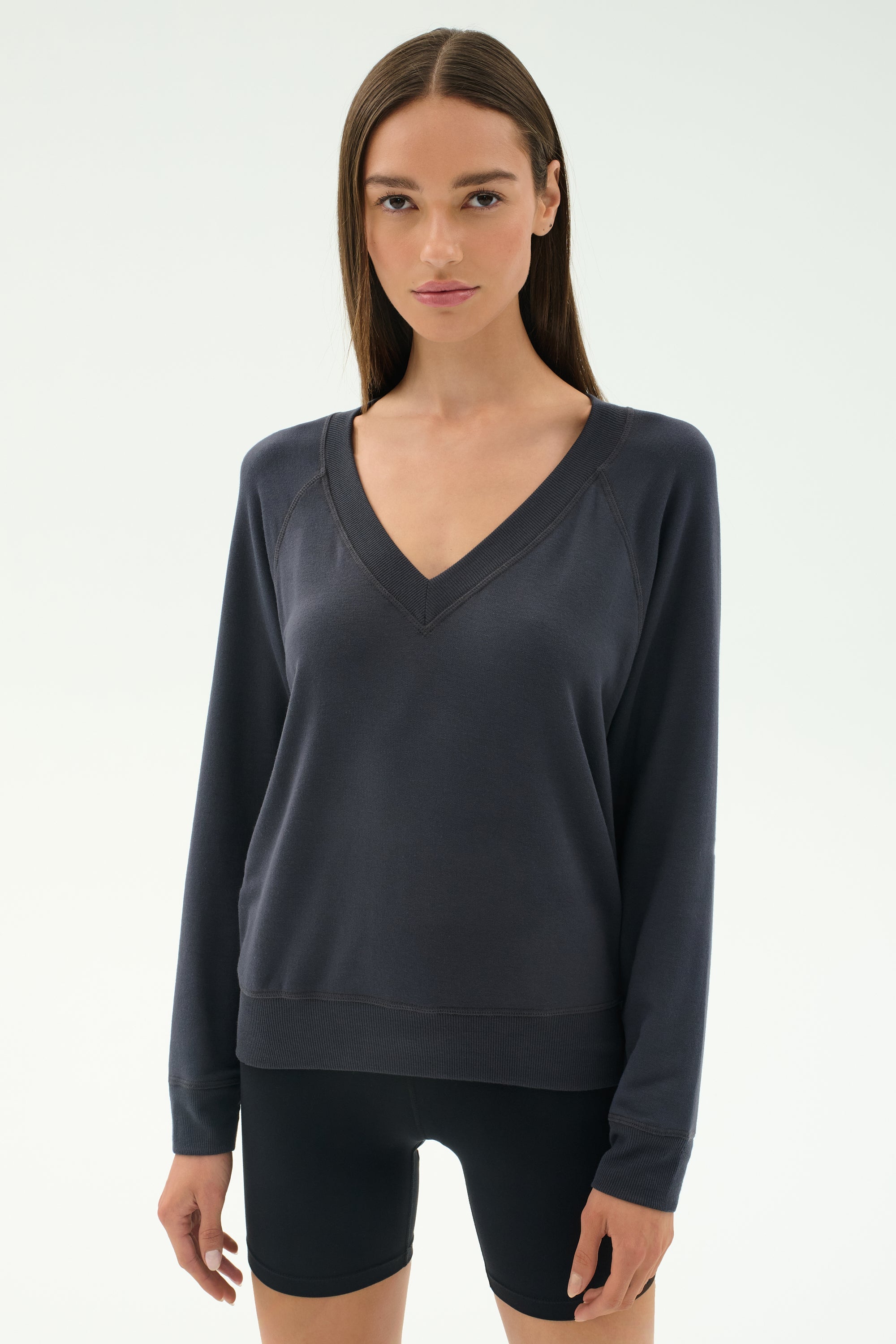 Bennie Fleece V Neck Sweatshirt - Graphite