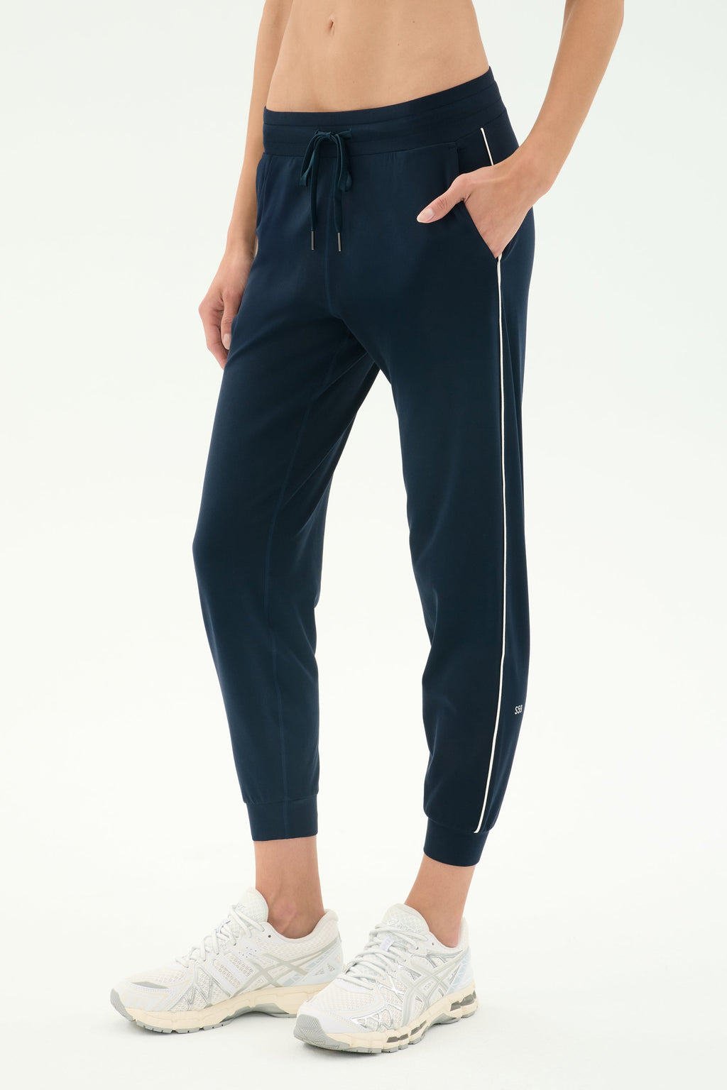 Airweight Jogger 7/8 with Piping - Indigo/White