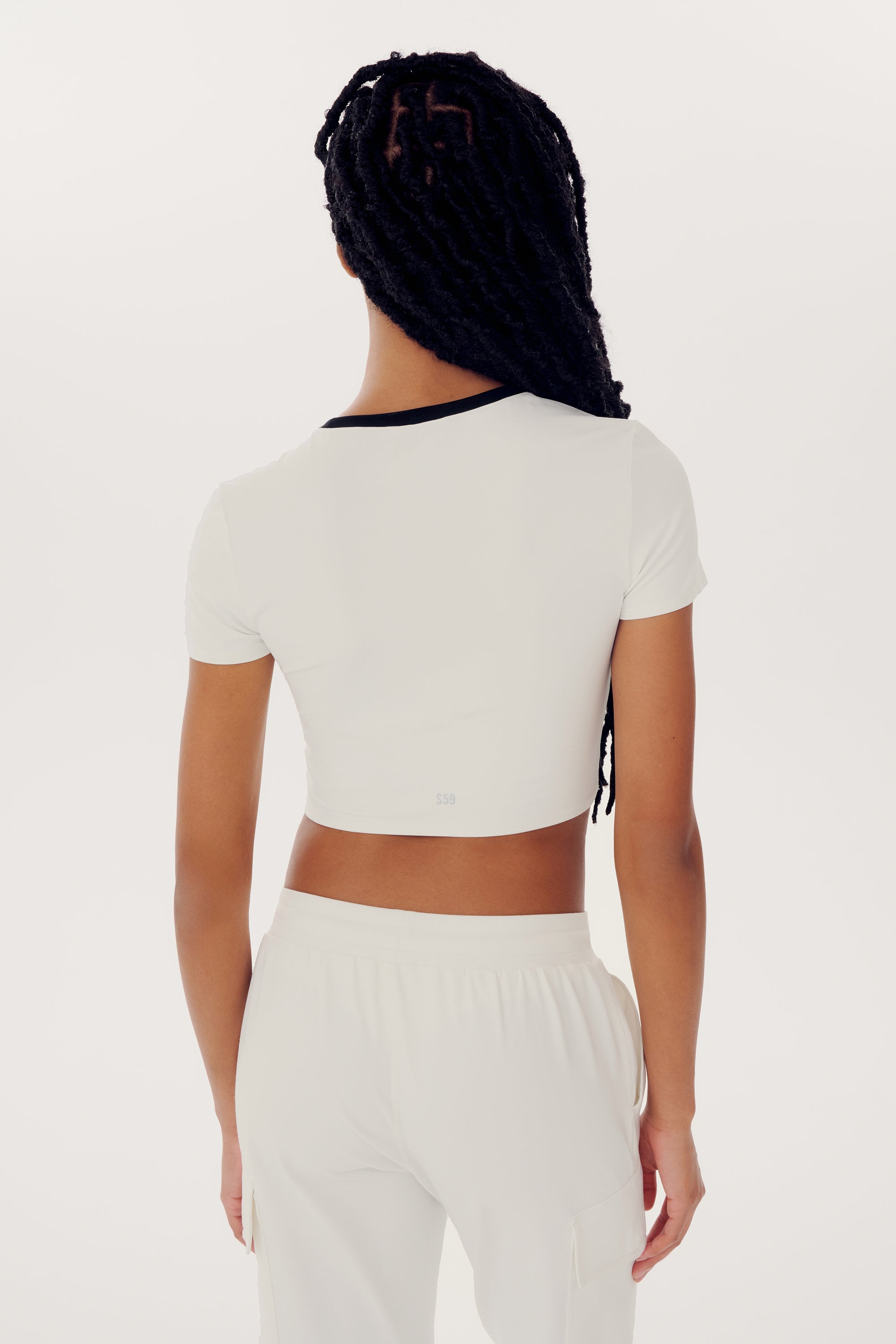 Airweight S/S Crop - White/Black