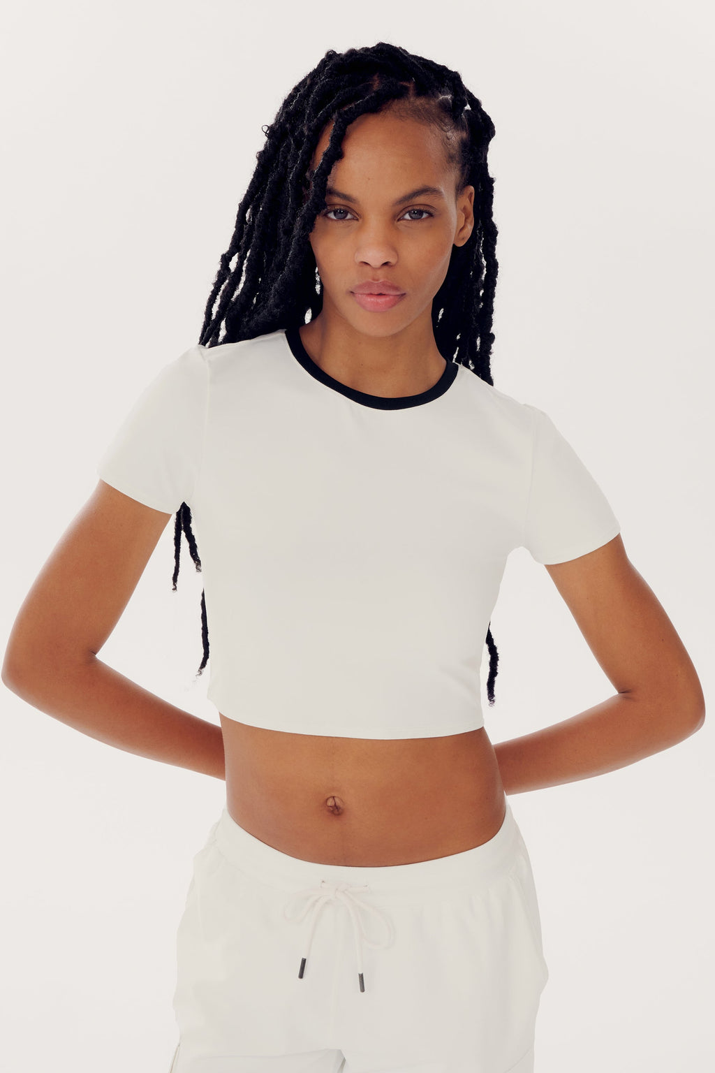 Airweight S/S Crop - White/Black