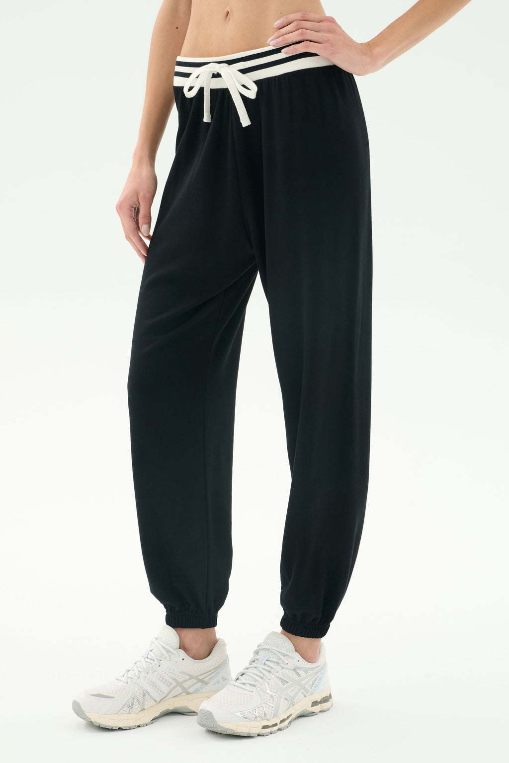 Andie Oversized Fleece Sweatpant W/ Stripe - Black